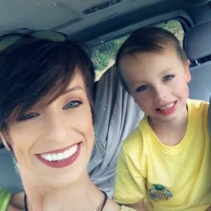 Meet your Posher, Deedra